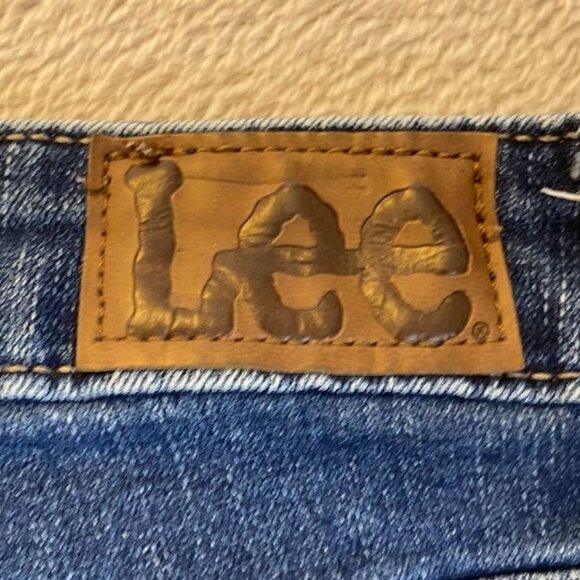 Lee Womens Jeans Size 14 Medium Blue Denim Straight Leg Cotton Blend Stretch - Picture 3 of 16